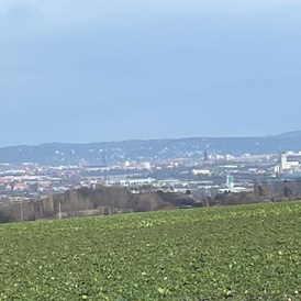 Wohnmobilstellplatz: Blick auf Dresden - Panoramablick: Radebeul-Dresden-Sächs.Schweiz