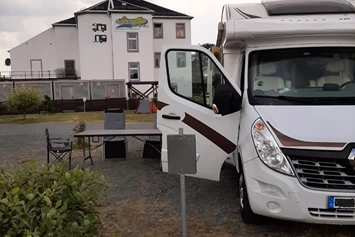 Wohnmobilstellplatz: Camping-Stellplatz Struppen