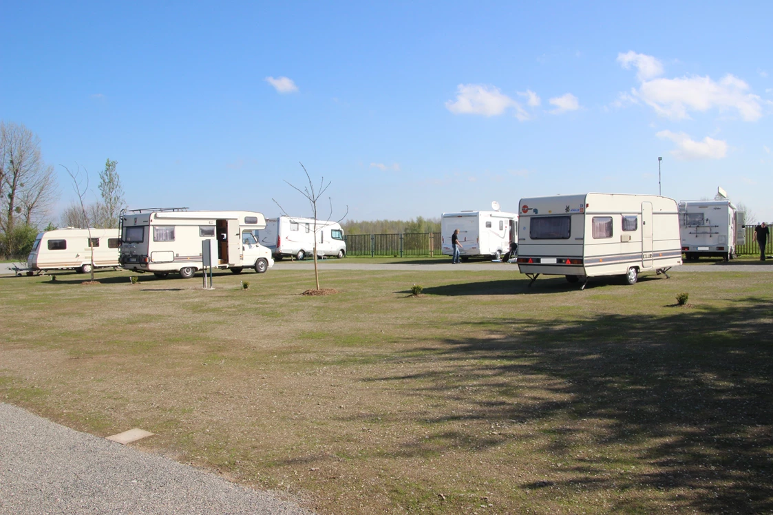 Wohnmobilstellplatz: Camping-Stellplatz Struppen