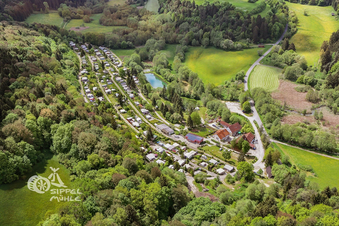 Wohnmobilstellplatz: Der Campingplatz liegt im Naturschutzgebiet der weißen Laaber. - Campingplatz Sippelmühle