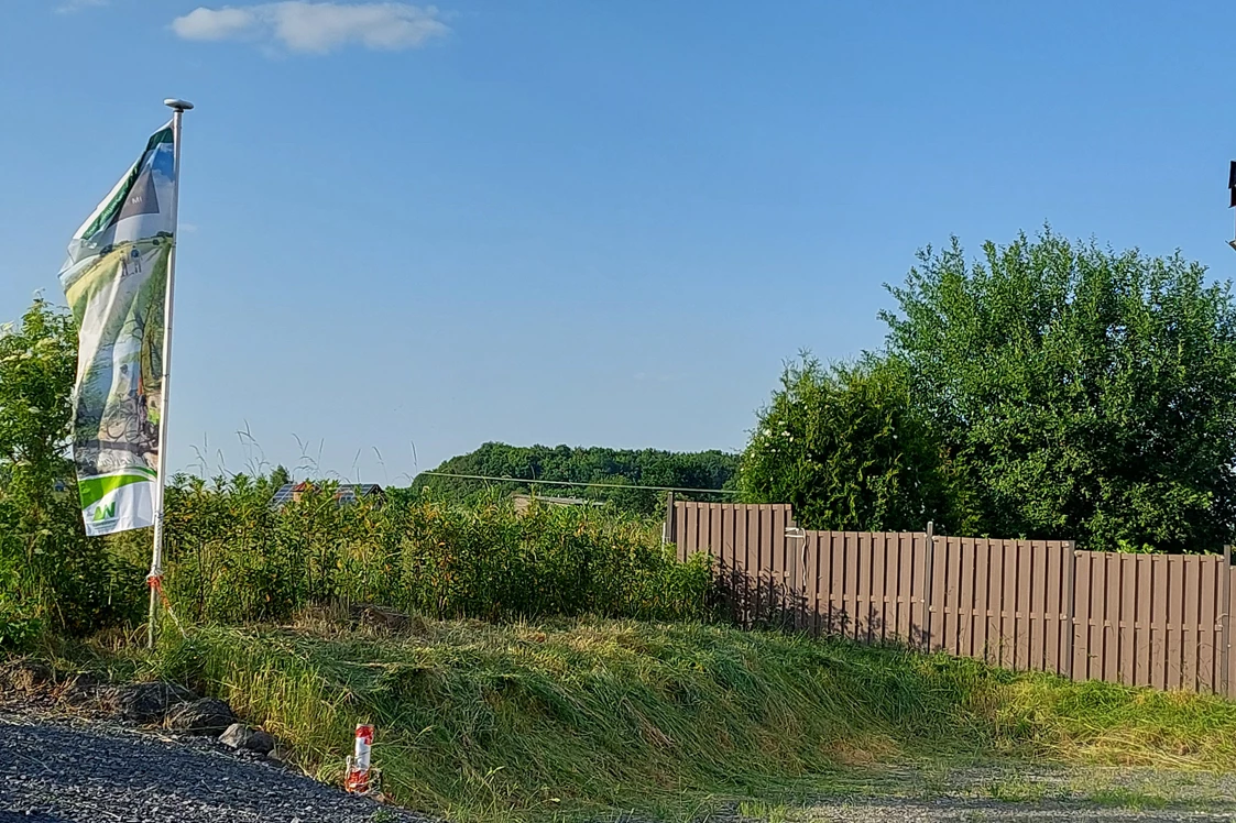 Wohnmobilstellplatz: Stellplatz am umzäunten Garten - Ferienhaus Westerwald & WoMo-Stellplatz