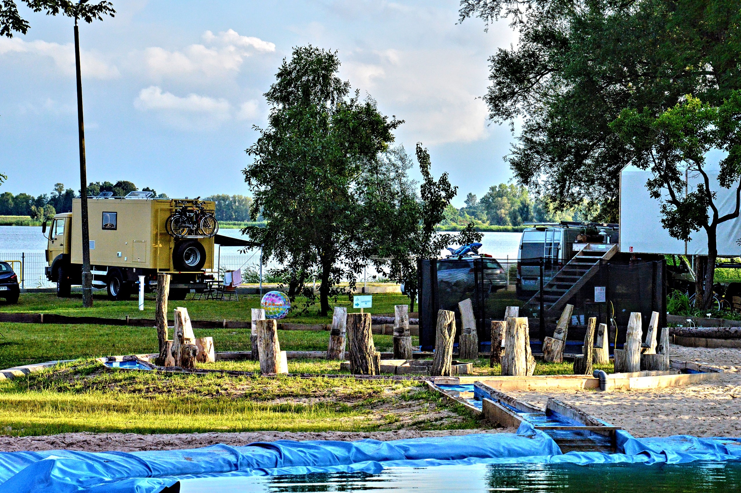 Wohnmobilstellplatz: Herbals Glamping