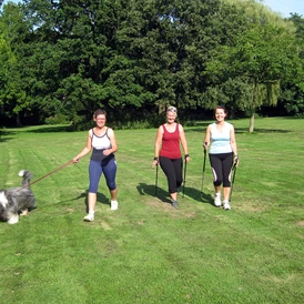 Wohnmobilstellplatz: Nordic Walking im Pastoren-Busch in 46414 Rhede - Kirmesplatz