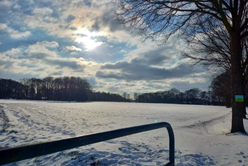 Wohnmobilstellplatz: Winterlandschaft auf den Feldern von Rhede - Kirmesplatz