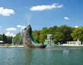 Wohnmobilstellplatz: Trixi-Bad (Waldstrandbad mit 10-Meter-Sprungturm, Walrossrutsche "Trixi", 100-Meter-Schwimmbahnen, großem Kinderbereich, Spielplätze, Badgastronomie) - Trixi Ferienpark Zittauer Gebirge