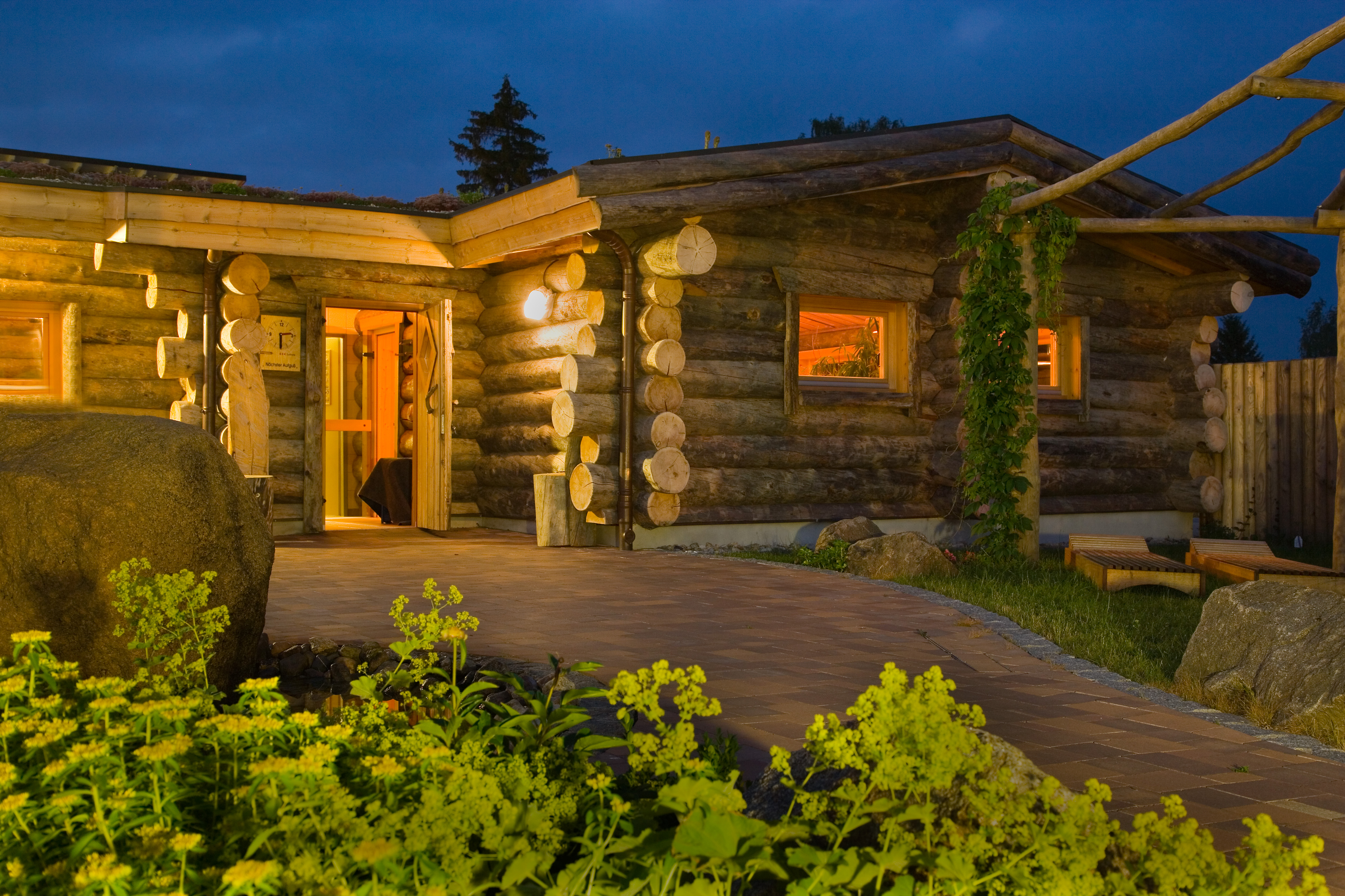 Wohnmobilstellplatz: Trixi-Bad (Saunalandschaft, 1.700 m² großer Saunagarten nach finnischen Vorbild mit vielen Sauna, Saunabar)  - Trixi Park Zittauer Gebirge