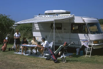 Wohnmobilstellplatz: Komfortable Wohnmobilstellpätze im Ferienpark De Krim - Vakantiepark de Krim