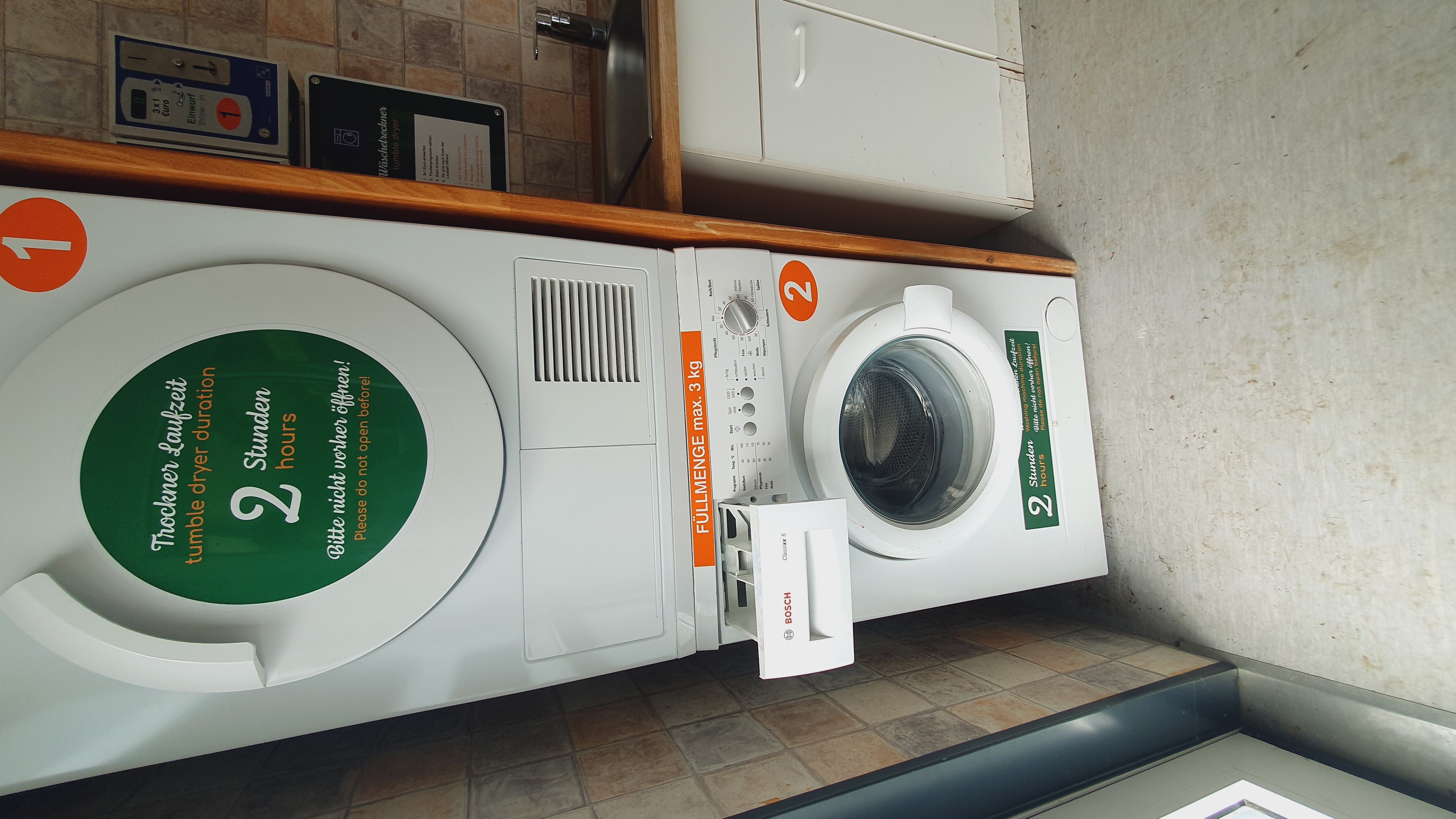Reisemobilstellplatz: Waschmaschine und Trockner - taunus mobilcamp