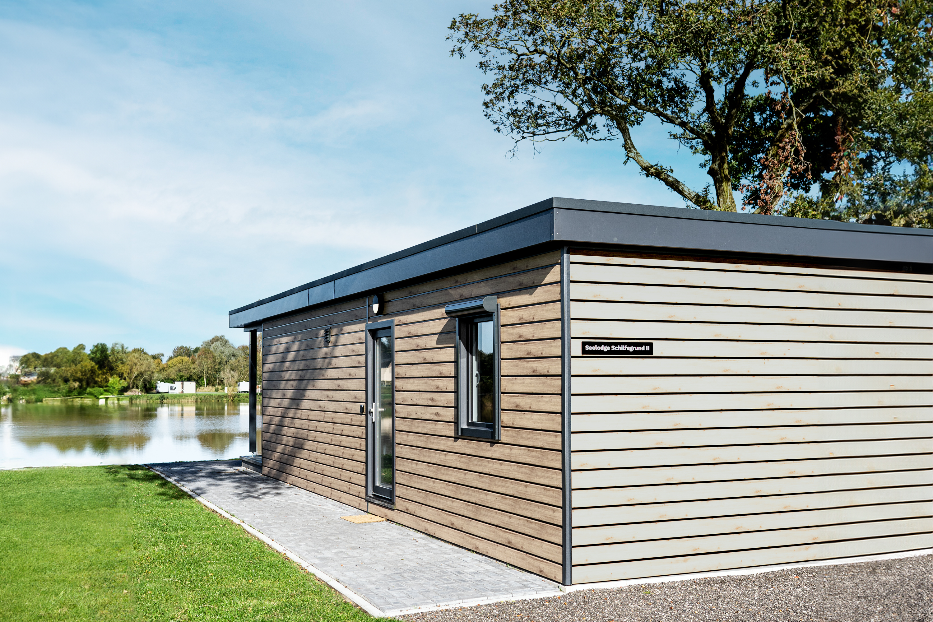 Wohnmobilstellplatz: Seelodge - Friesensee Camping und Ferienpark