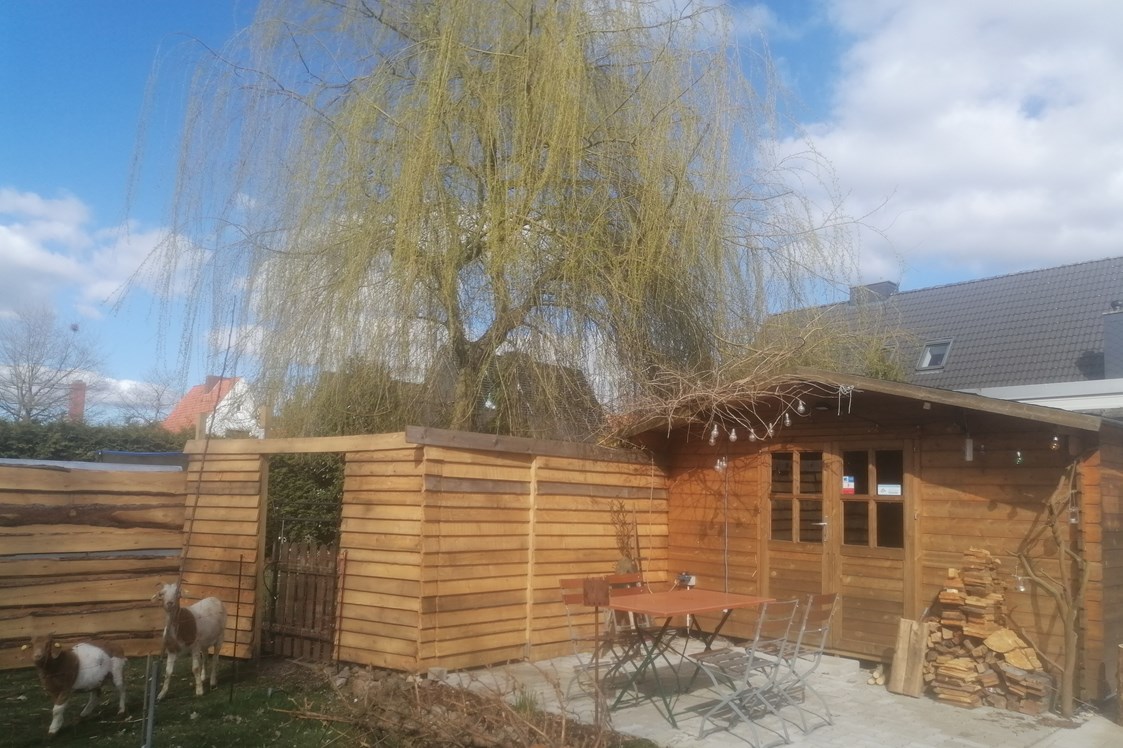 Wohnmobilstellplatz: Gartenhaus mit Sonnenterrasse zur gemeinschaftlichen Nutzung  - Stellplatz mit Weitblick #1