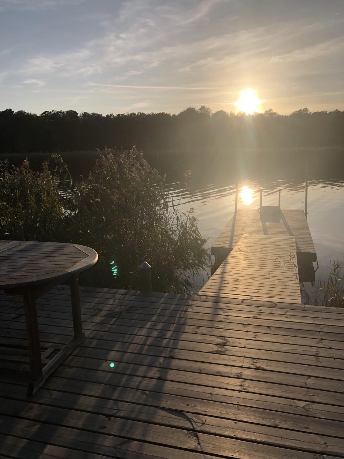 Wohnmobilstellplatz: Am Lyckebyfluss - Einzelner freistehender Wohnmobilplatz auf der Halbinsel Knösö (Schweden)