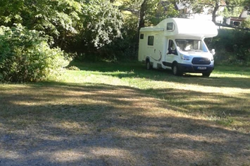 Wohnmobilstellplatz: http://www.stellplatz.keller-wohnmobil.de/
gemütliche Plätze - Stellplatz Todtnau im Stadtgarten