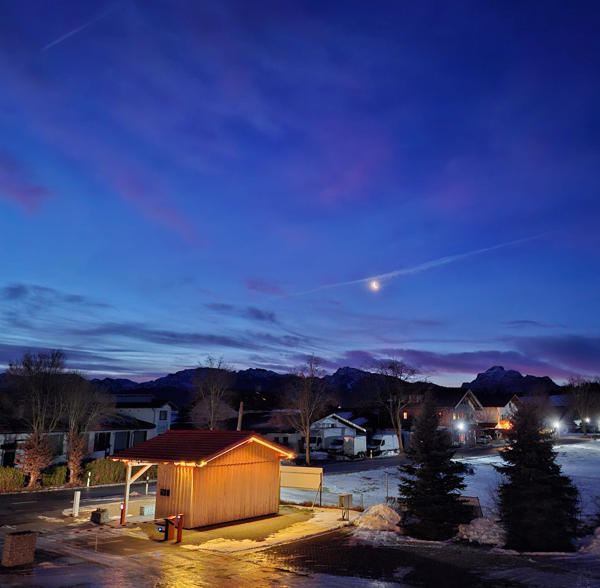 área camper - Wohnwagen erlaubt - Alemania - Wohnmobilstellplatz in Roßhaupten