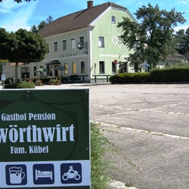 Wohnmobilstellplatz: Stellplatz beim Gwörthwirt