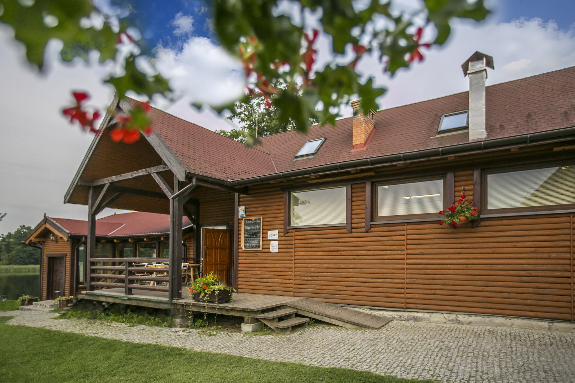 Wohnmobilstellplatz: Restaurant - Camping Tumiany