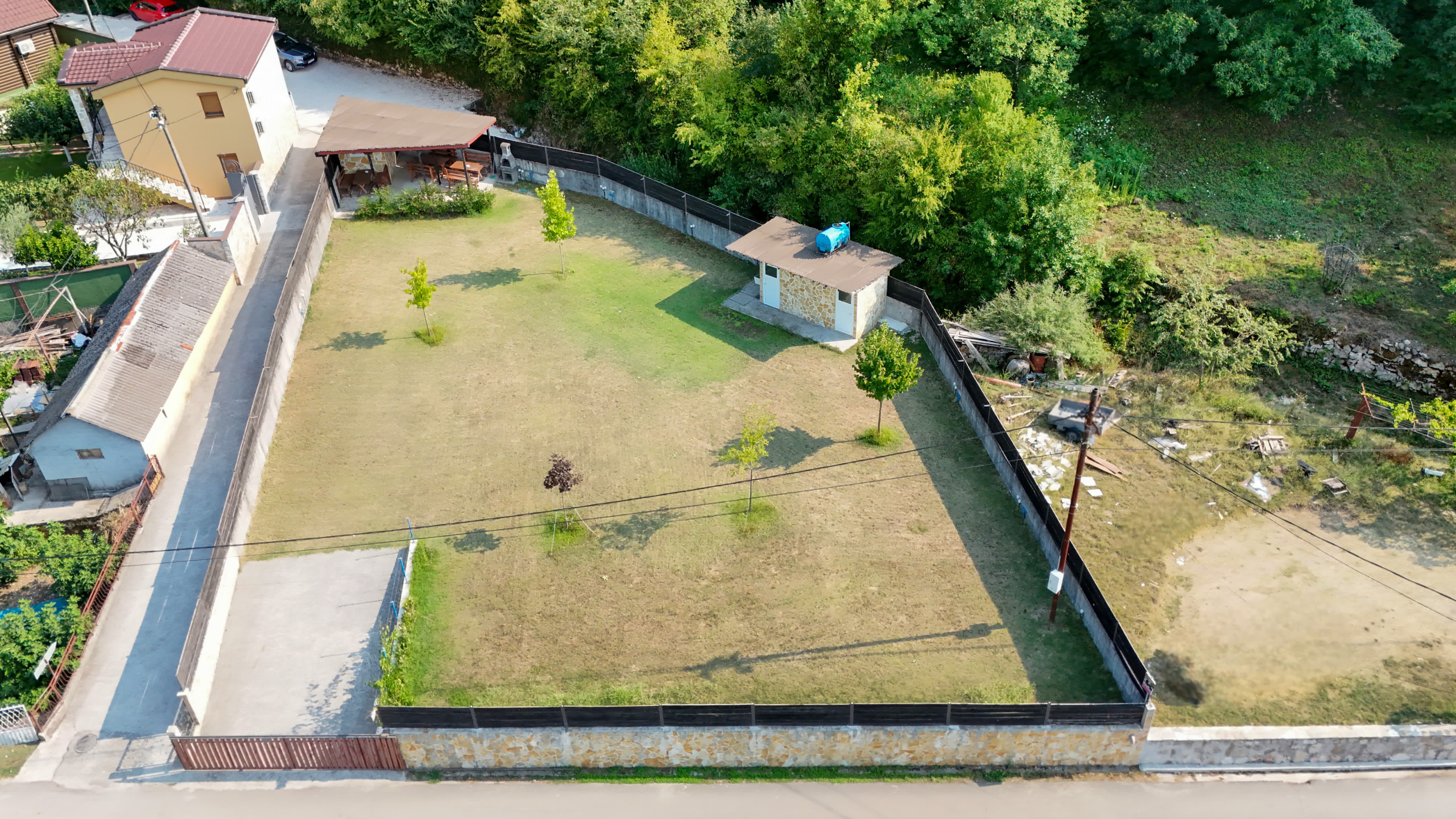 área camper - estado federal de montenegro - Ansicht Campingplatz  - Camp Virpazar