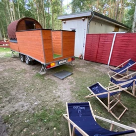 Wohnmobilstellplatz: nach der Sauna, die Sonne genießen - Wohnmobil oder Wohnwagen Stellplatz auf Rügen bei Dranske Kap Arkona nur 200 m bis zur Ostsee