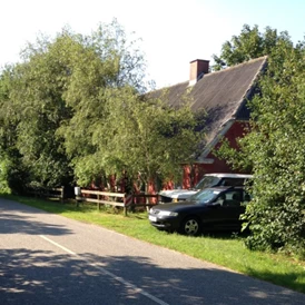 Wohnmobilstellplatz: Reitstall Nordseeküste Landhaus Sondernaes. 
Holmvej 18 DK- 6780 Skaerbaek- Ortsteil :Sondernaes - Reitstall- Nordseeküste .Landhaus Sondernaes ..Holmvej 18.. DK 6780 