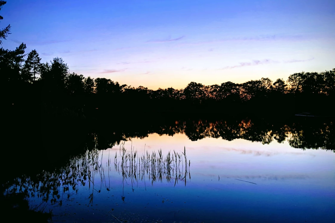 Wohnmobilstellplatz: Badee am späten Abend  - Wohnmobilhafen Friesland Camping Schortens