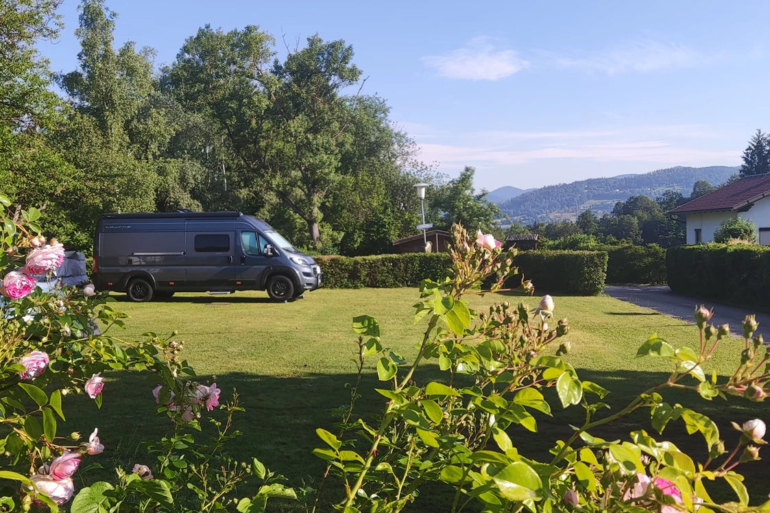 Wohnmobilstellplatz: Ein Stellplatz mit Herz - Landhaus Noreia's Wiese nahe Klopeiner See