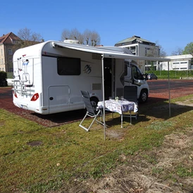 Wohnmobilstellplatz: Wohnmobil-Stellplatz am Bildungshaus St. Bernhard in Rastatt