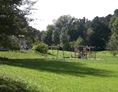 Wohnmobilstellplatz: Weiheranlage mit Spielplatz und Kiosk - Stellplatz am Weiher Lemberg