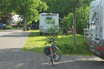 Wohnmobilstellplatz: Stellplätze  - Stellplatz am Weiher Lemberg