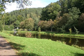 Wohnmobilstellplatz: Weiheranlage im Naherholungsgebiet - Stellplatz am Weiher Lemberg