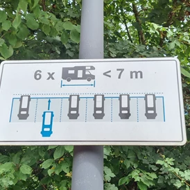 Wohnmobilstellplatz: Stellplatzordnung,  bitte so 1 Schild installieren   - Stellplatz am Weiher Lemberg