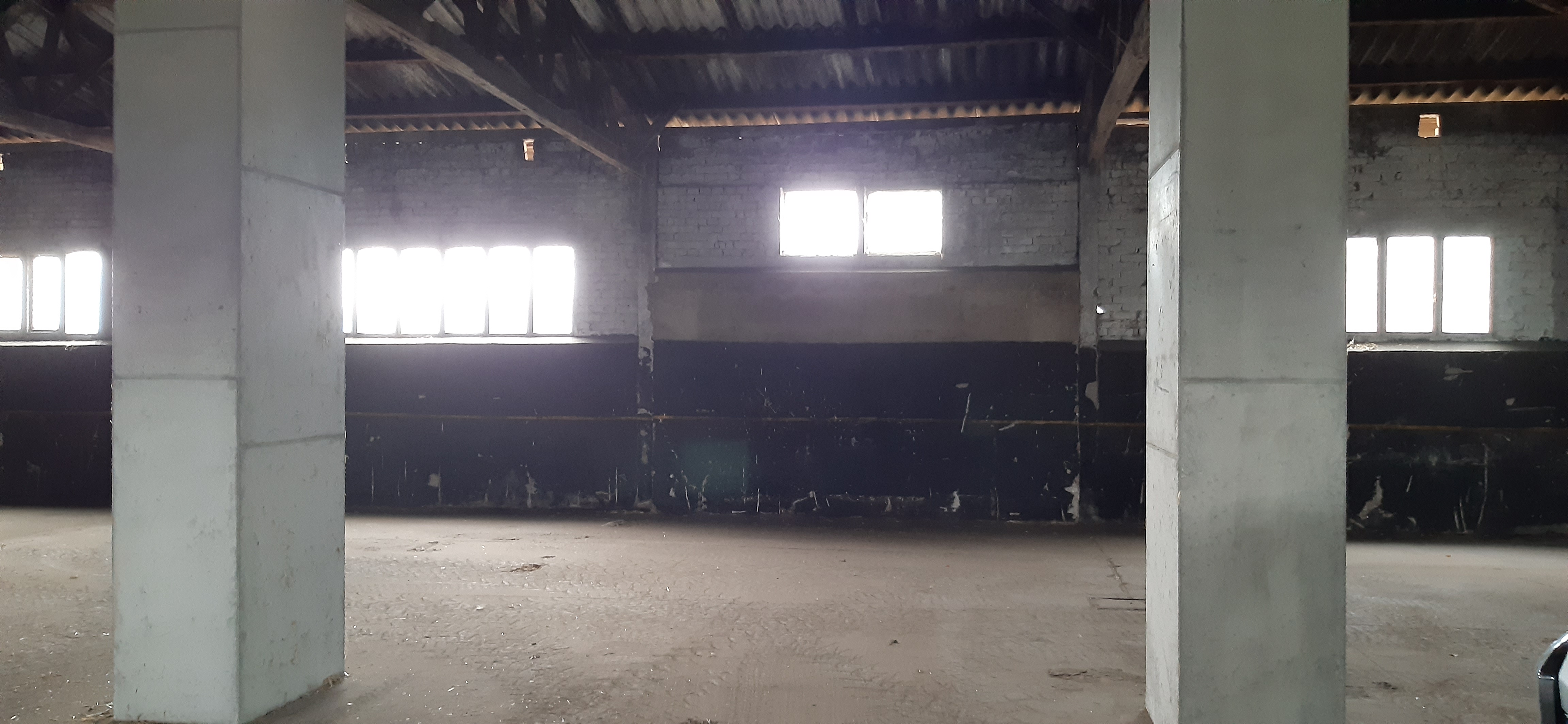 Reisemobilstellplatz - Wohnwagen erlaubt - Lieskau (Landkreis Elbe-Elster) - Schradenhof GmbH Gröden