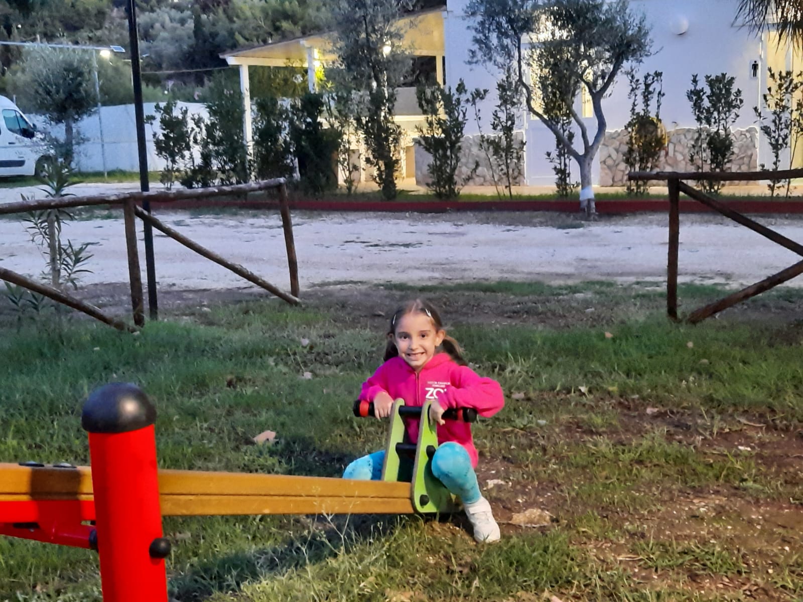 Wohnmobilstellplatz: Playground - PARKING ZOE