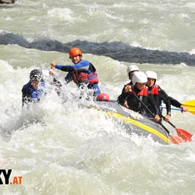 Wohnmobilstellplatz: Aktivitäten vor Ort mit Fankhauser OutdoorSport
Rafting Imster Schlucht und Ötztaler Ache - Fankhauser OutdoorSport Camping