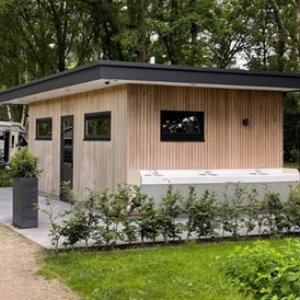 Wohnmobilstellplatz: Beheiztes Sanitärgebäude kostenlos für Camper-Gäste. - Camperplaats Biest-Houtakker
