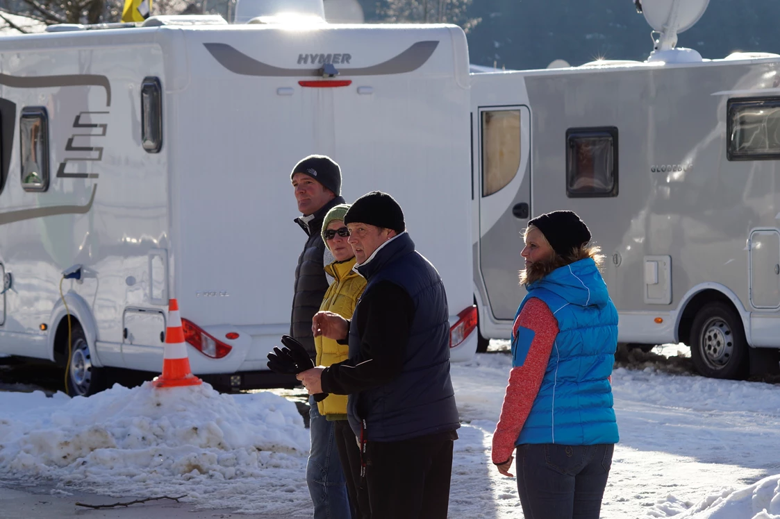 Wohnmobilstellplatz: Gute Freunde :-) - Wohnmobilpark Winterberg