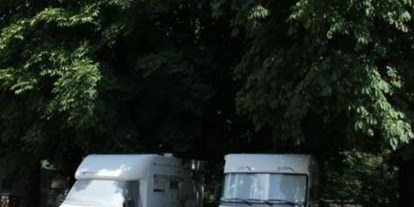 Motorhome parking space - Burgundy  - Aire de camping car Clamecy
