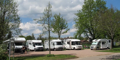 Plaza de aparcamiento para autocaravanas - Bad Dürrheim - Wohnmobilstellplatz am Schlosspark