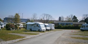 Reisemobilstellplatz - Reisemobillänge - Neukloster - Wohnmobilpark Westhafen Wismar