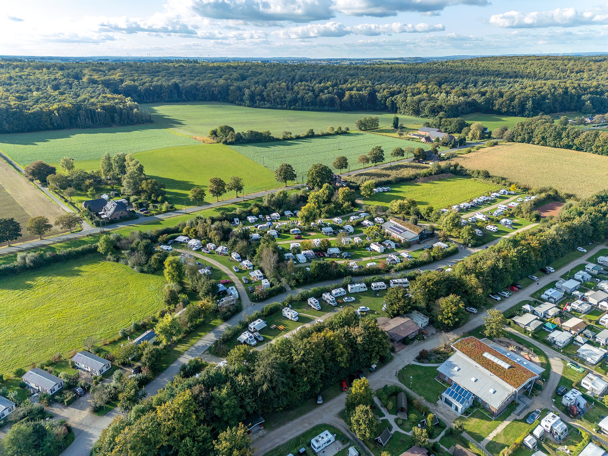 Wohnmobilstellplatz: Luftaufnahme vom ©CPKerstgenshof - Campingpark Kerstgenshof - Areal
