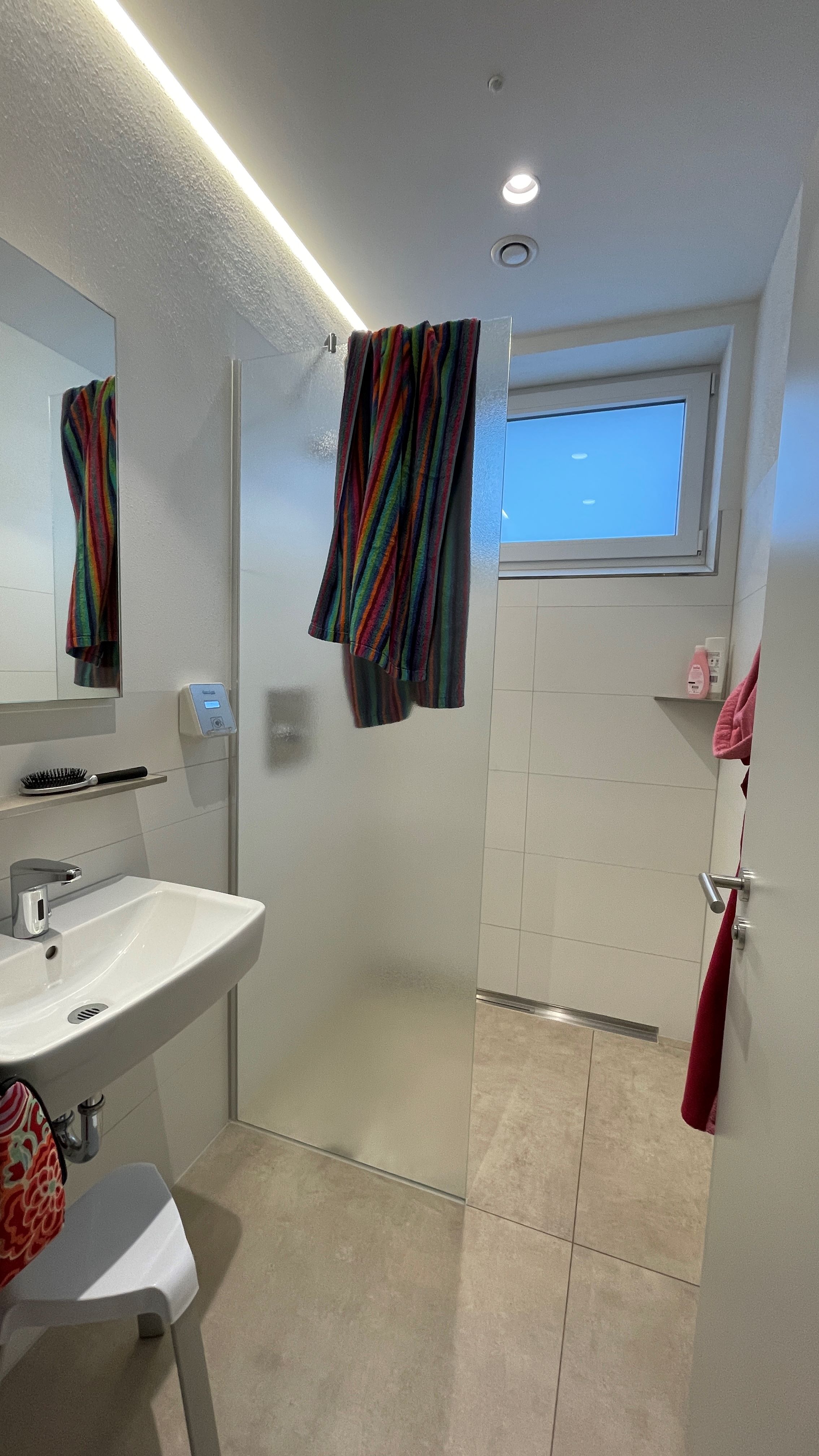 Wohnmobilstellplatz: Kabine Sanitärhaus ©CPKerstgenshof - Campingpark Kerstgenshof - Sanitär