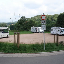 Wohnmobilstellplatz: Wohnmobilstellplatz Wingertsweiher - Wohnmobilstellplatz Wingertsweiher in Ottweiler