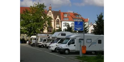Parkeerplaats voor camper - Art des Stellplatz: eigenständiger Stellplatz - Radolfzell am Bodensee - Bildquelle http://www.konstanz-tourismus.de/poi/parkplatz-doebele.html - Parkplatz Döbele