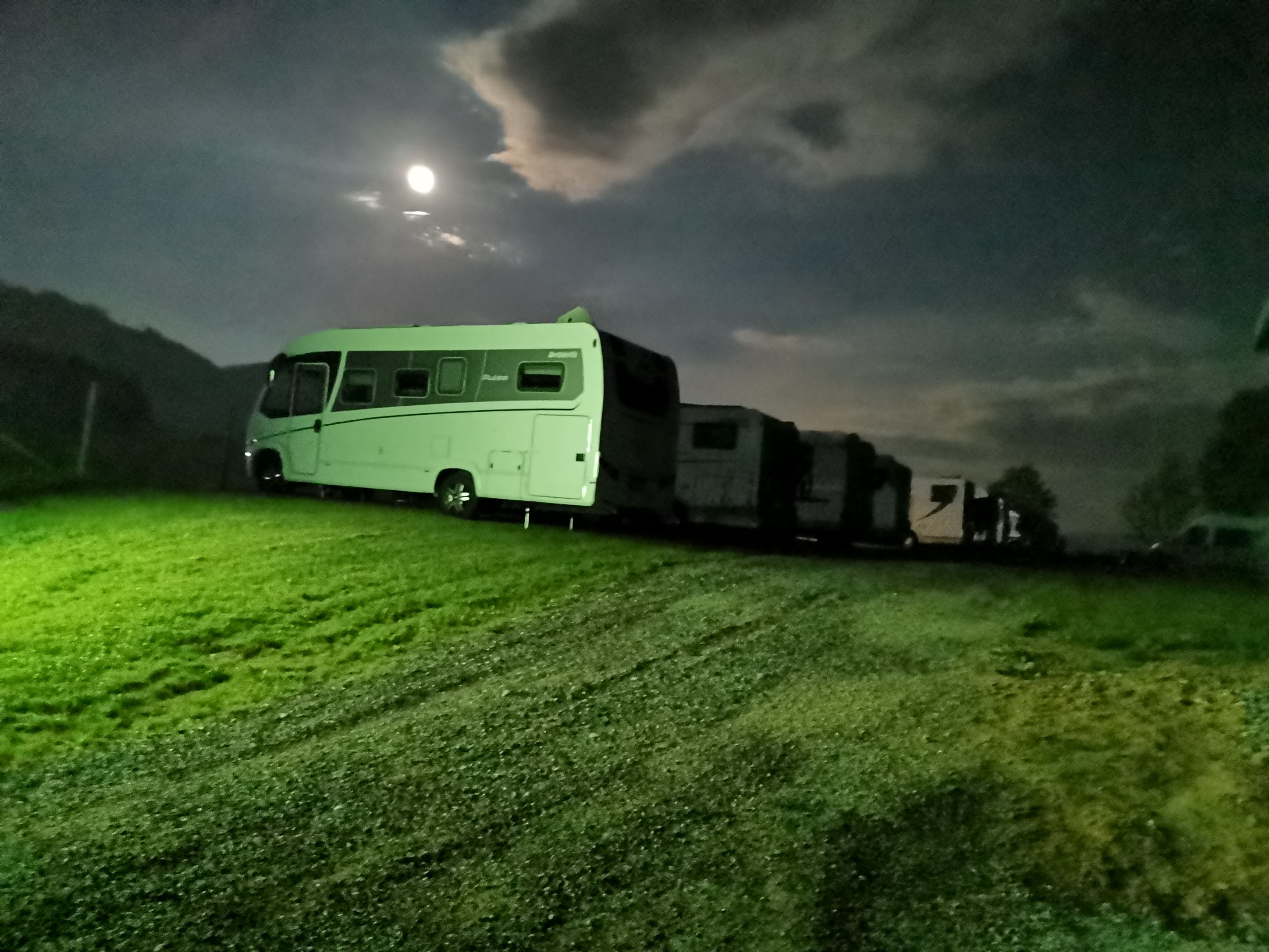 Wohnmobilstellplatz: Stellplatz  HarrerHill