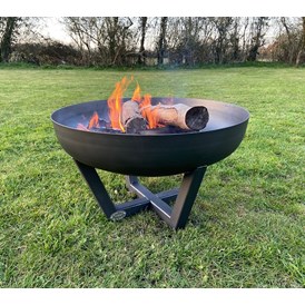 Wohnmobilstellplatz: Campfires welcome. We can provide them for you with the wood to burn. - Bonchester Bridge Riverside Park