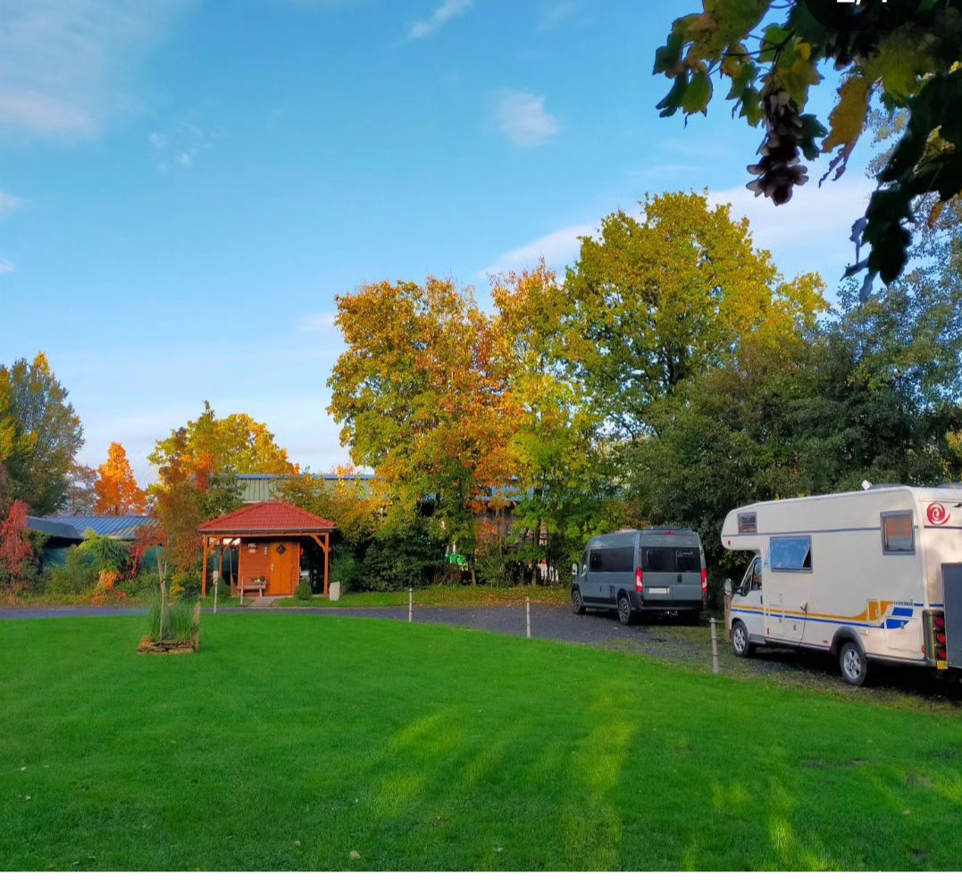 kampeerplaats voor campers - Greven (Steinfurt) - Womostellplatz "An der Erholung"