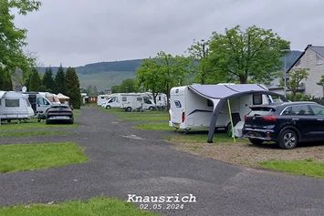 Wohnmobilstellplatz: Stellplätze am Paradies Camp