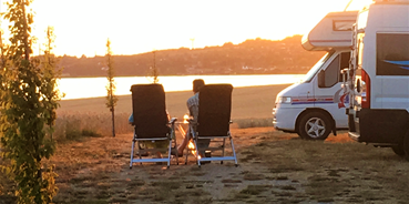 Reisemobilstellplatz - Hunde erlaubt: Hunde erlaubt - Dalby - Sonnenuntergang über Kerteminde Fjord - Roedkaergaard Bed & Breakfast 
