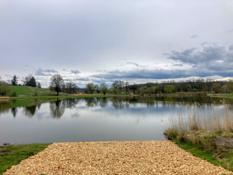 Wohnmobilstellplatz: Lovné místo pro sportovní rybolov - Kestřany Golf & Country Club