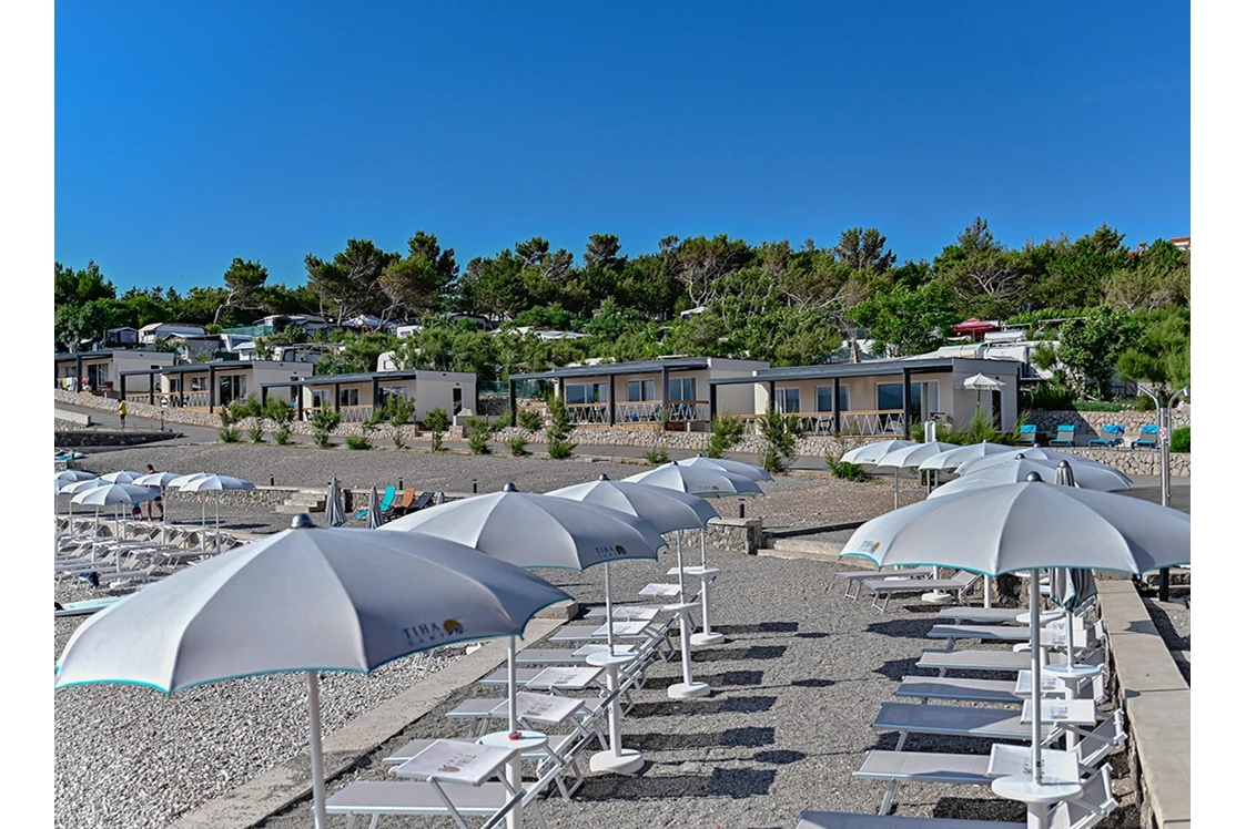 Wohnmobilstellplatz: Pebble beaches in campsite Tiha Šilo - Campingplatz Tiha Šilo***