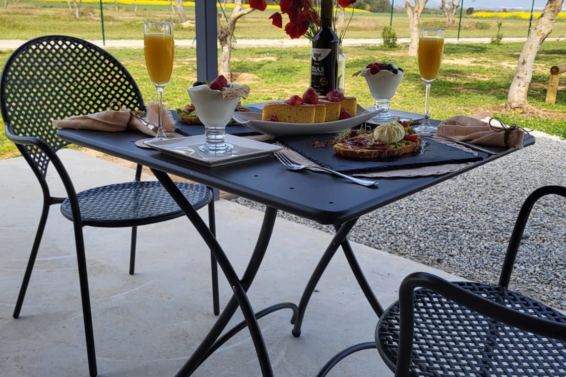 Wohnmobilstellplatz: Desayuno con productos de la zona (opcional) - Relax and enjoy ample space and tranquility among organic olive trees