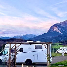 Wohnmobilstellplatz: Autocaravana Motorhome Mountain - ECOCAMPING RURAL VALLE DE LA FUEVA